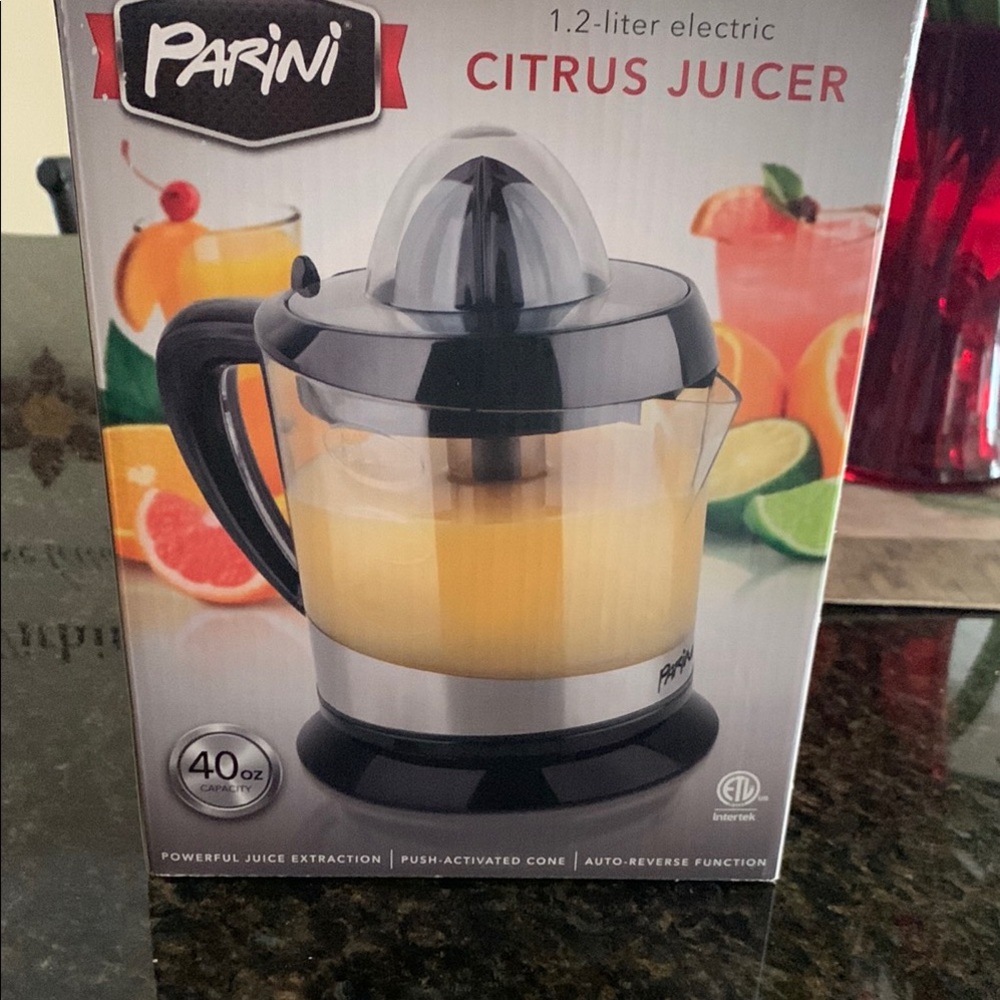 Black Citrus Juicer